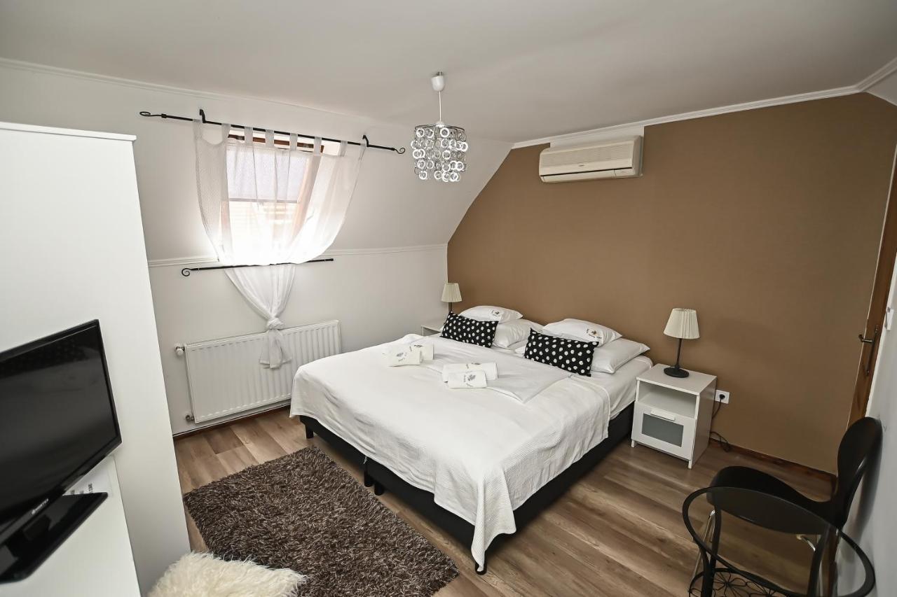 Vasko Panzio Borpince Bed & Breakfast Tokaj Dış mekan fotoğraf