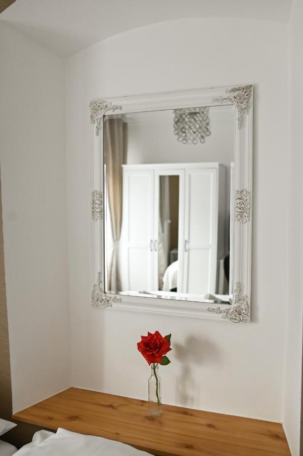 Vasko Panzio Borpince Bed & Breakfast Tokaj Dış mekan fotoğraf
