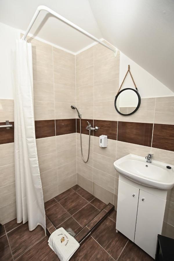 Vasko Panzio Borpince Bed & Breakfast Tokaj Dış mekan fotoğraf