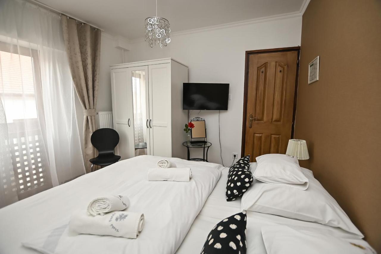 Vasko Panzio Borpince Bed & Breakfast Tokaj Dış mekan fotoğraf