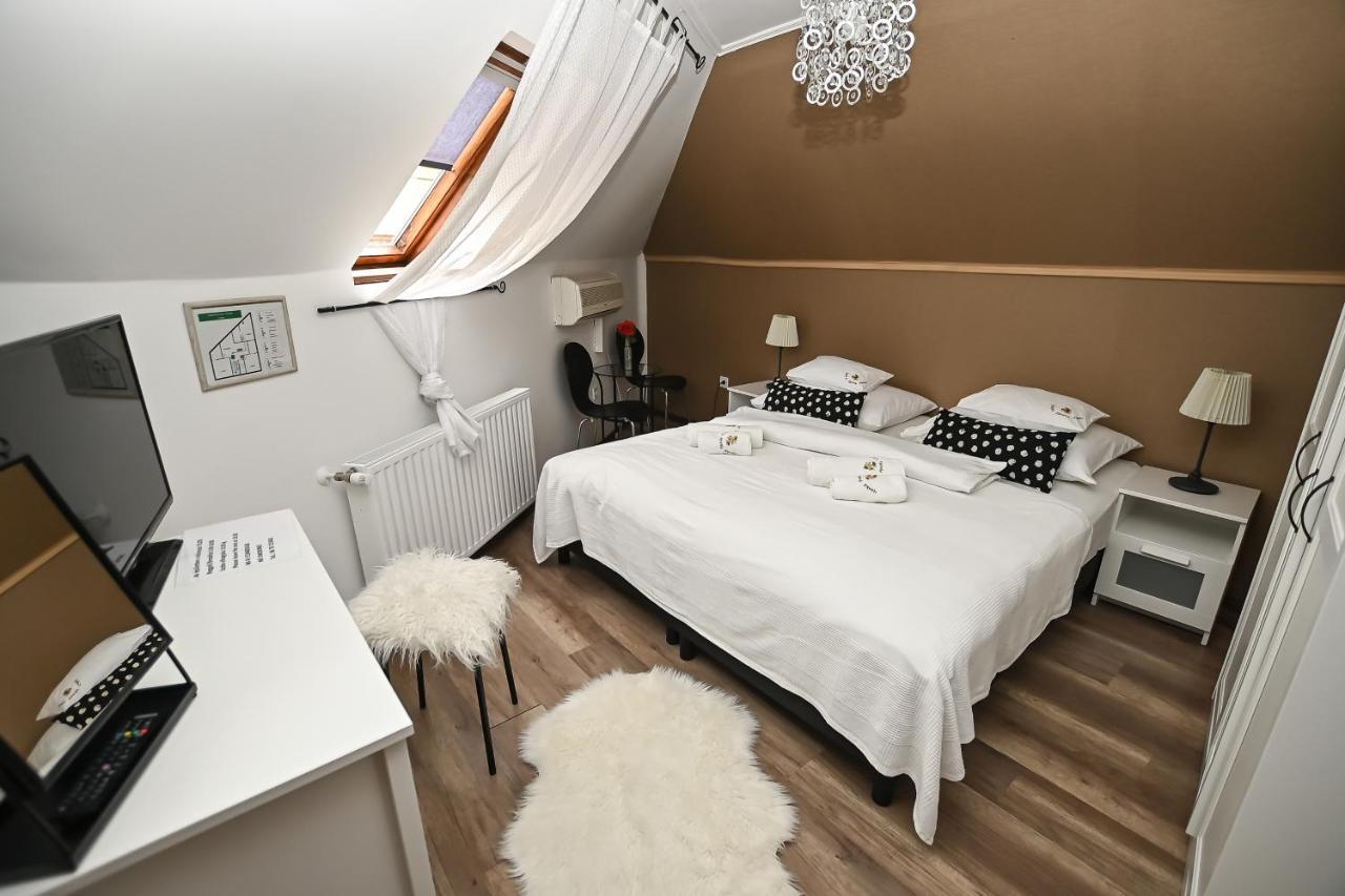 Vasko Panzio Borpince Bed & Breakfast Tokaj Dış mekan fotoğraf