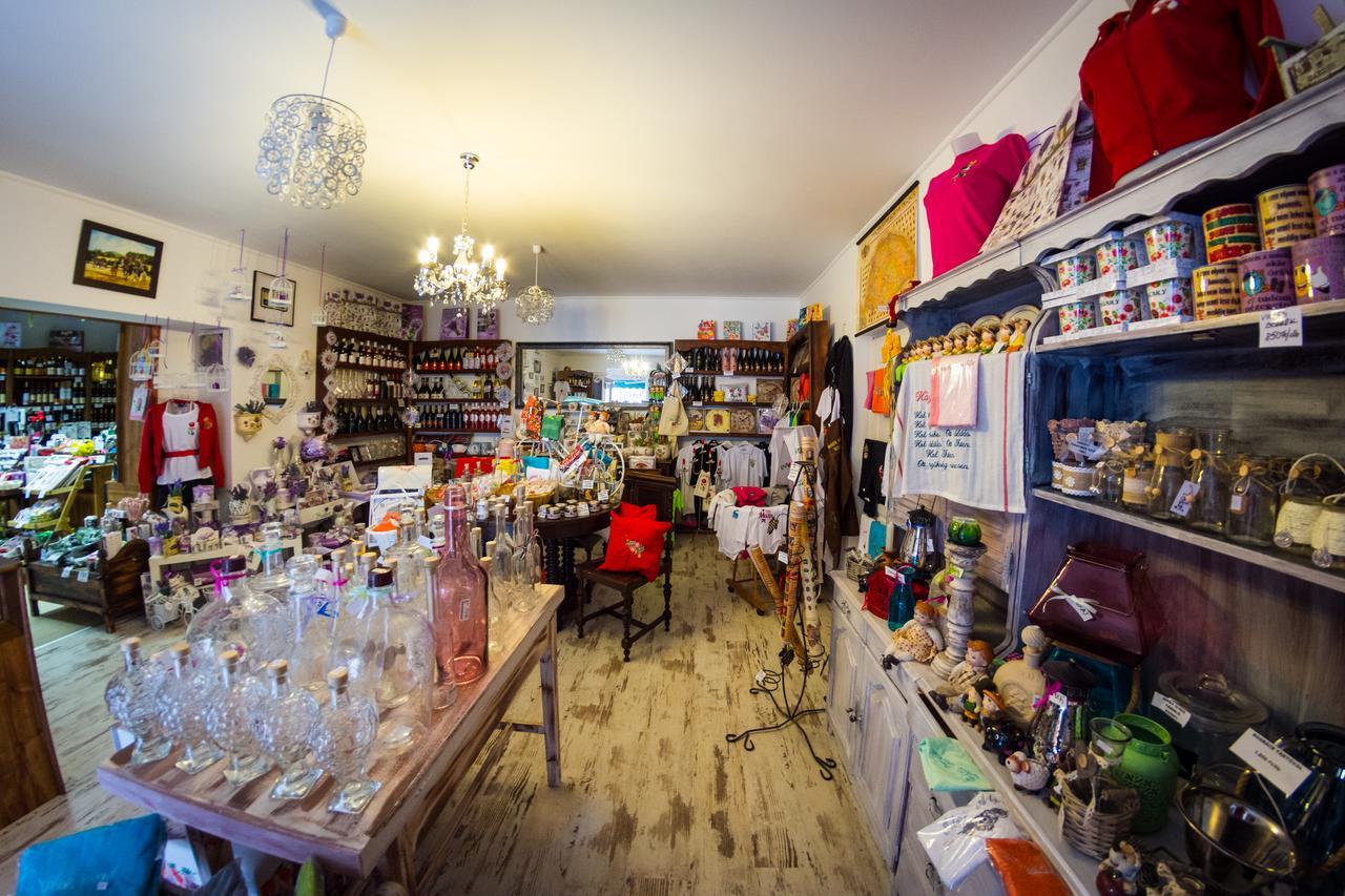 Vasko Panzio Borpince Bed & Breakfast Tokaj Dış mekan fotoğraf