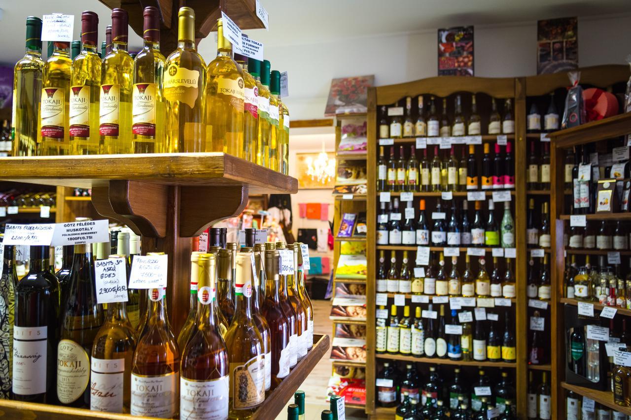 Vasko Panzio Borpince Bed & Breakfast Tokaj Dış mekan fotoğraf